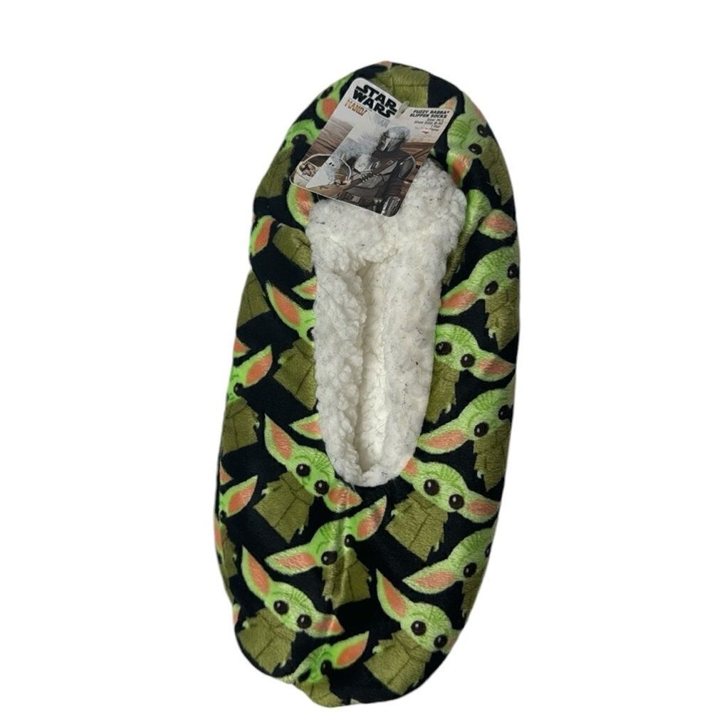 Star Wars Mandalorian Baby Yoda Fuzzy Slipper. Shoe Size 8-10. NWT‎